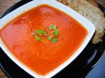 Zupy: Hiszpańska zupa-krem z czerwonej papryki
