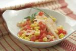 Sałatki i surówki: Pomidory z kukurydzą po chilijsku